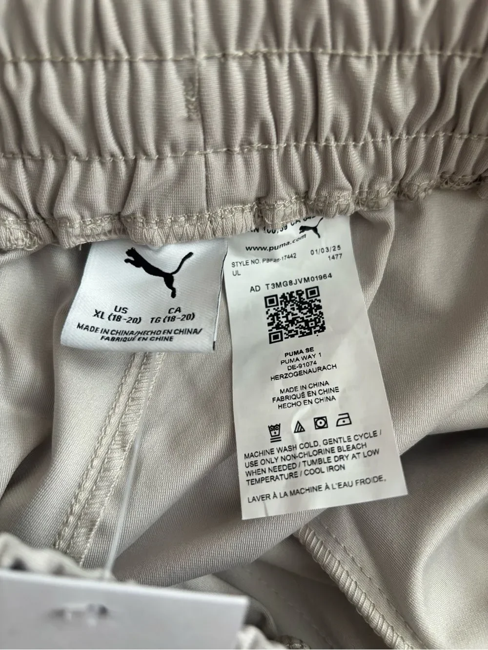 Puma kids Cream Sweatpants with Small Logo